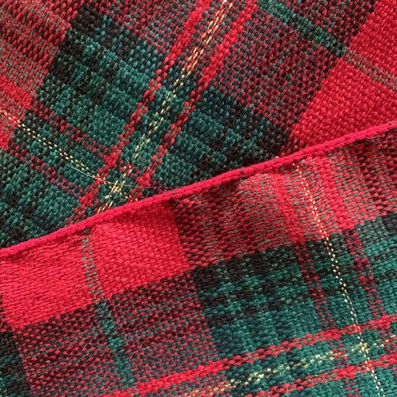 Tablecloth gold red green rectangle 54.5 x 102 seat 8-10 Christmas holiday plaid - Picture 4 of 5